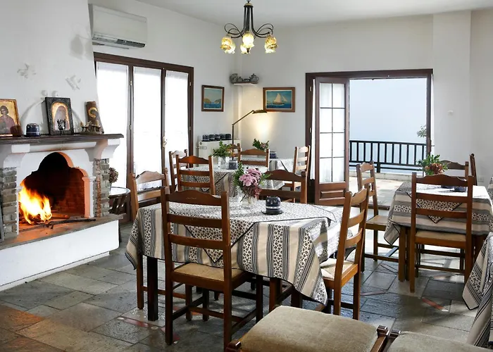 Archontiko Elda فندق 2*